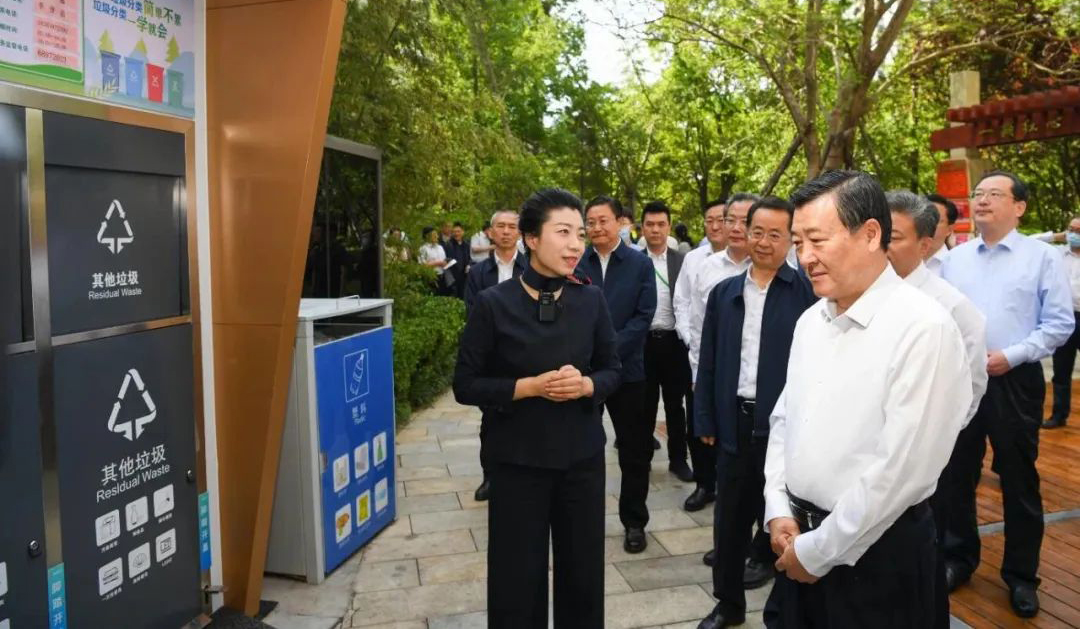 深入學(xué)習(xí)貫徹習(xí)近平總書(shū)記回信精神  積極推進(jìn)生活垃圾分類工作